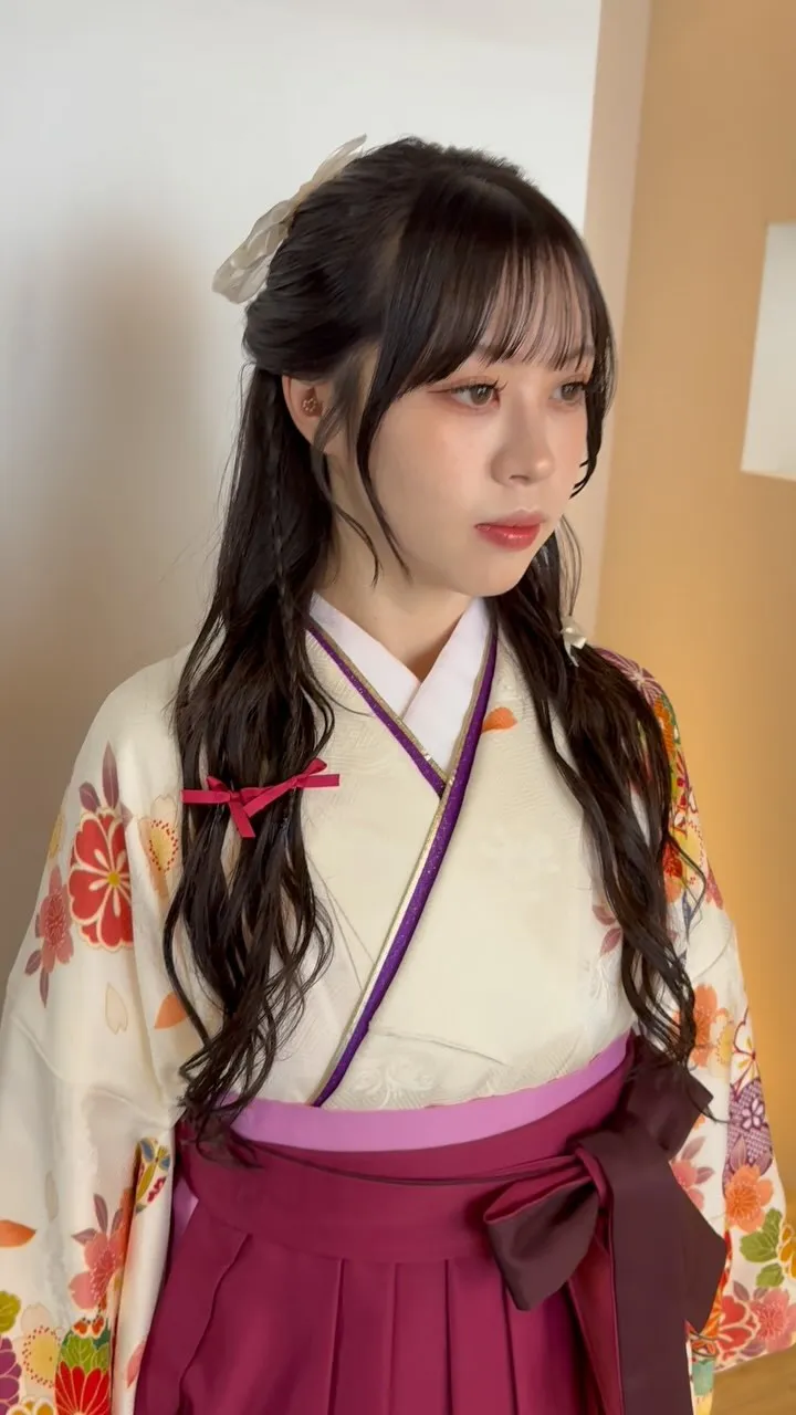 リボンをたっぷり付けたハーフアップアレンジ♡